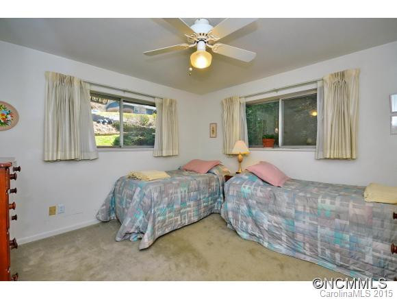 16 Mayflower Dr. - Photo 10