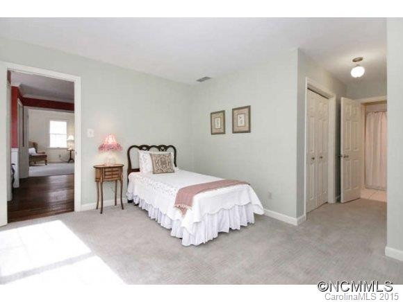 18 Twin Hills Drive - Photo 13