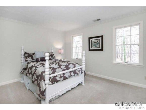 18 Twin Hills Drive - Photo 14