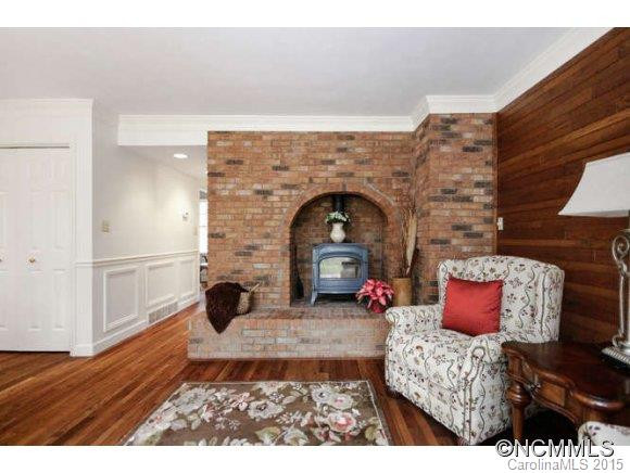 18 Twin Hills Drive - Photo 10