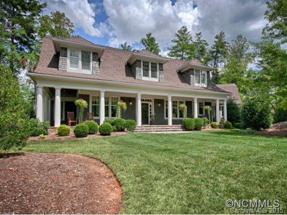 2 Vaux Court