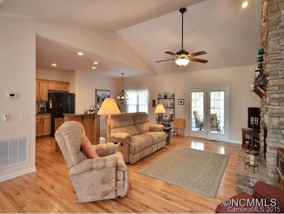 92 W. SUNSET RIDGE DR. - Photo 4