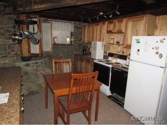 182 Mountain Farm Road - Photo 7