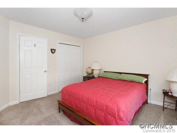 202 Waters Edge Drive - Photo 8
