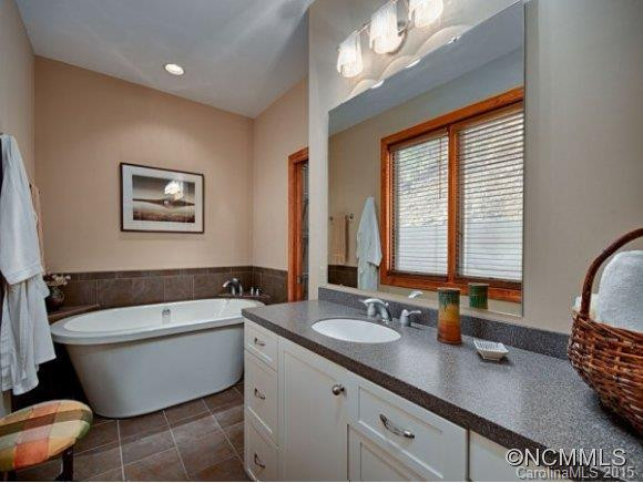 372 WEBB COVE RD - Photo 14