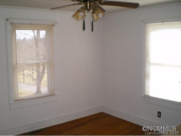 301 Carolina Avenue - Photo 11