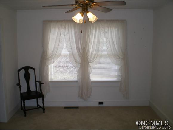 301 Carolina Avenue - Photo 10