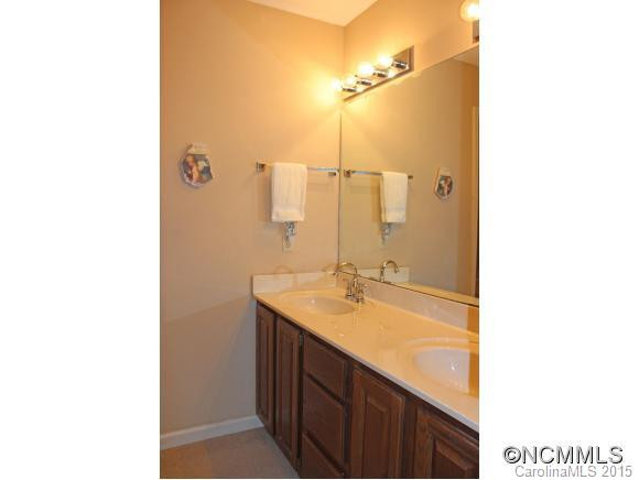 106 Broadmoor Drive - Photo 11