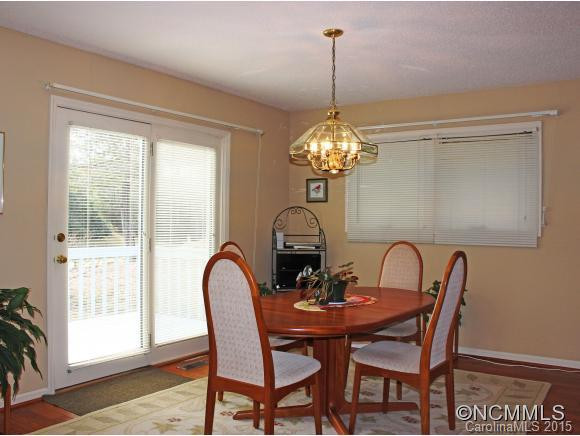 106 Broadmoor Drive - Photo 8