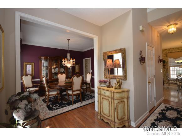 29 Whispering Oak Ct. - Photo 2