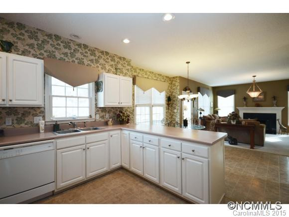 29 Whispering Oak Ct. - Photo 8