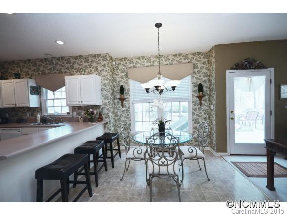 29 Whispering Oak Ct. - Photo 9