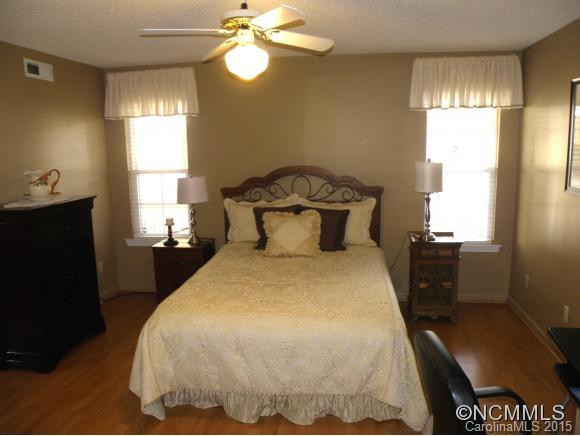 602 Woodlea Court - Photo 12