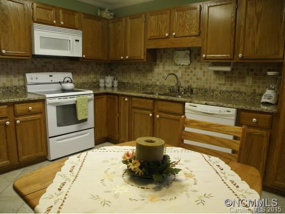 602 Woodlea Court - Photo 5