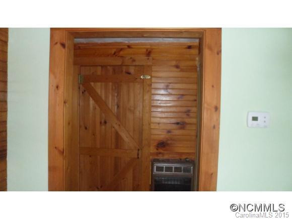 108 Academy Street - Photo 15