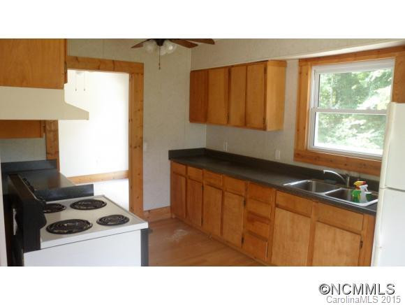 108 Academy Street - Photo 5