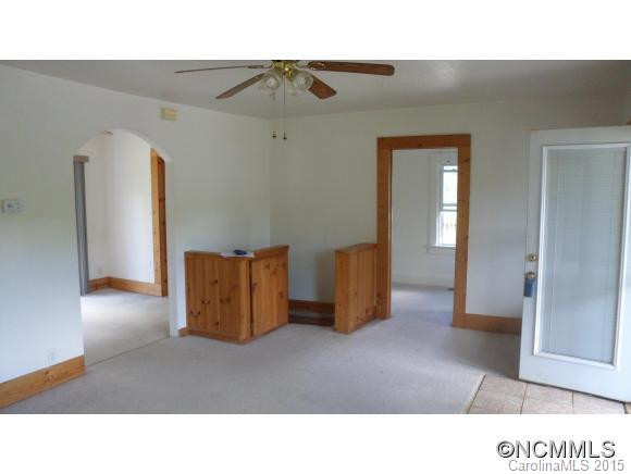 108 Academy Street - Photo 10