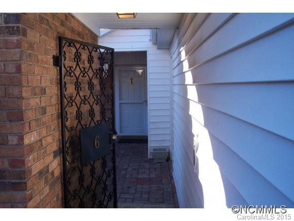 6 Bradford Circle - Photo 2