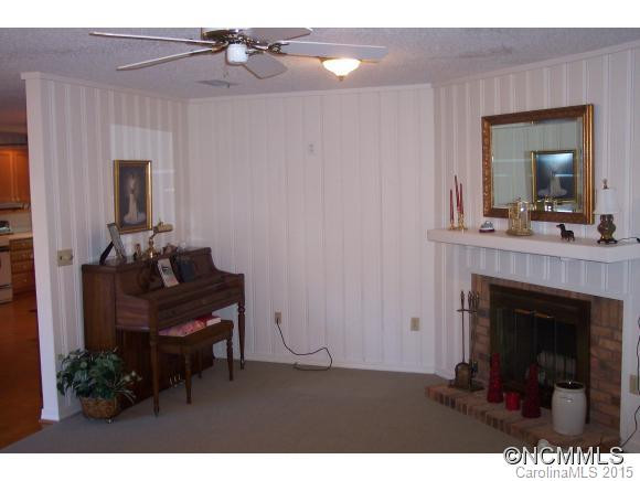 6 Bradford Circle - Photo 4