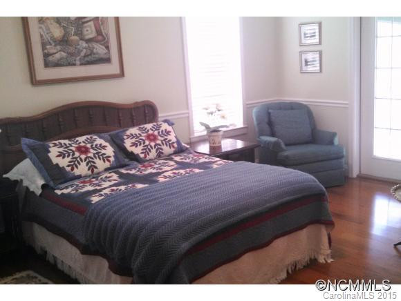 42 Laurel Court - Photo 2