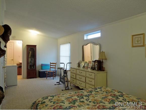 725 Robinson Creek Rd - Photo 15