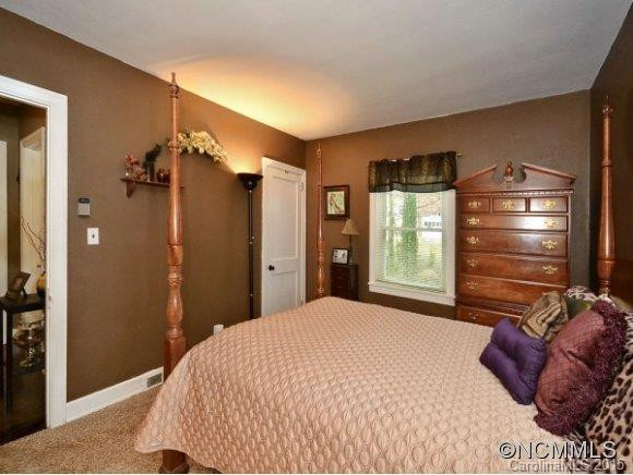 84 BLALOCK STREET - Photo 11