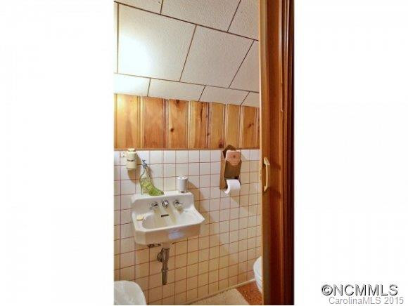 84 BLALOCK STREET - Photo 16