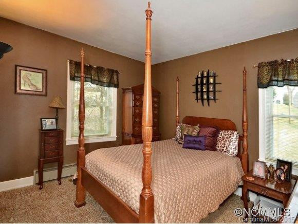 84 BLALOCK STREET - Photo 10