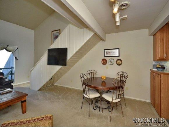 13 LAKEMOOR LANE - Photo 5
