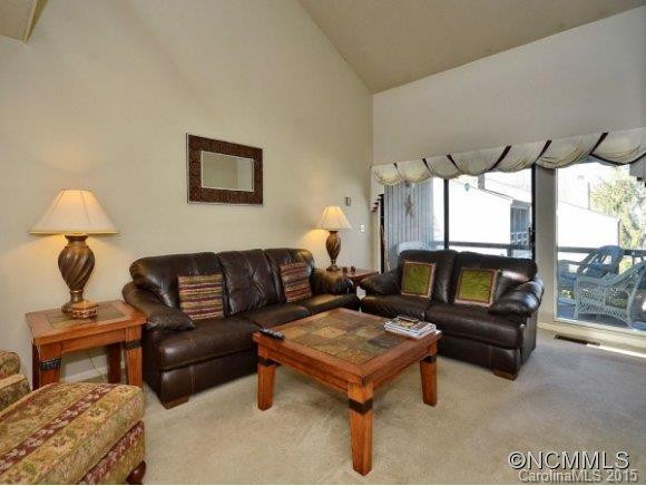 13 LAKEMOOR LANE - Photo 8