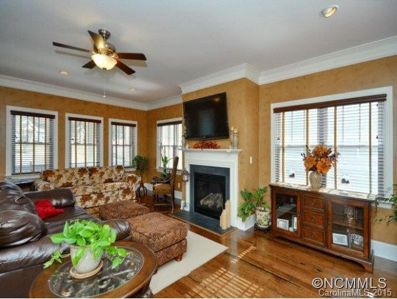 131 Fox Creek Drive - Photo 2