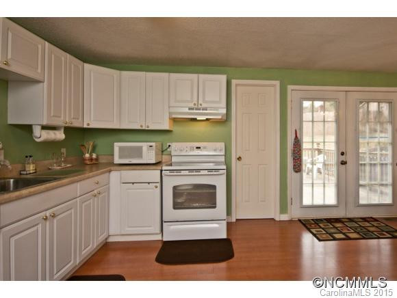 115 Wyatt Street - Photo 2