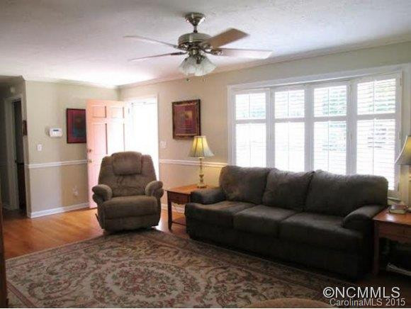 1611 SHERMAN DRIVE - Photo 3