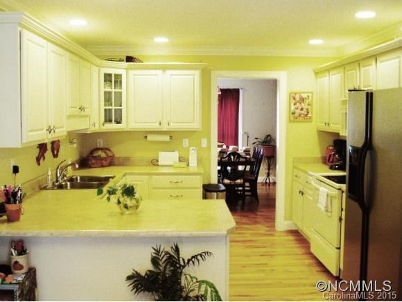 90 Old Spring Drive - Photo 4