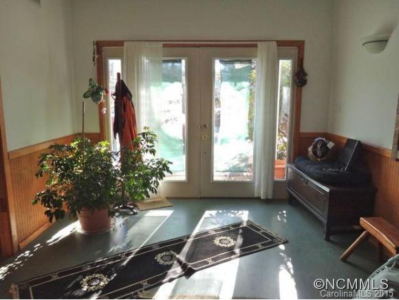 1733 Jones Cove Rd - Photo 3