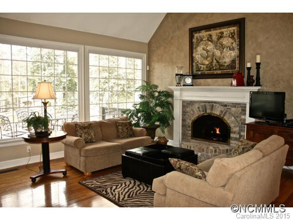 125 Braeside Circle - Photo 3