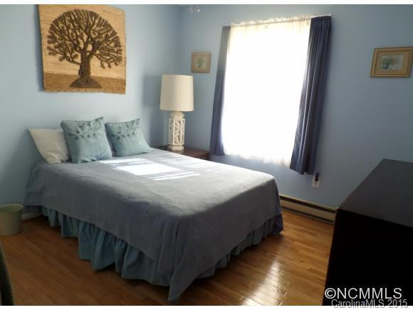 907 Montreat Road - Photo 4