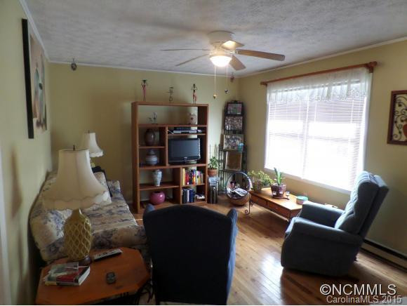 907 Montreat Road - Photo 8