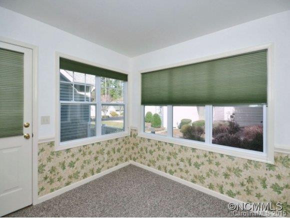 202 CHARLESTOWN DRIVE - Photo 5