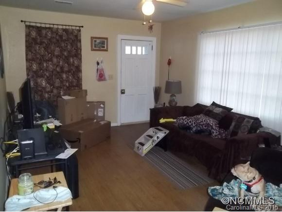1741 Meadowbrook Terrace - Photo 12