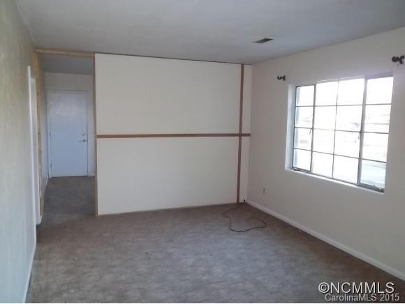 1741 Meadowbrook Terrace - Photo 3