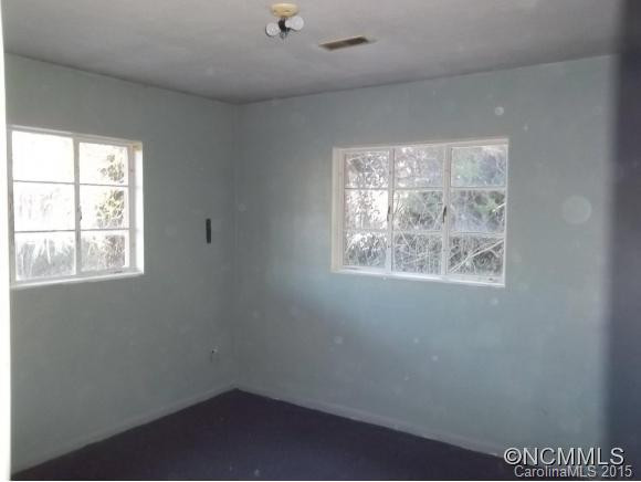 1741 Meadowbrook Terrace - Photo 7