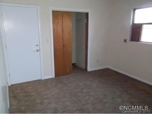1741 Meadowbrook Terrace - Photo 8
