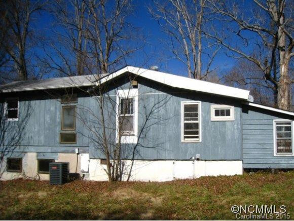 214 Aycock Avenue - Photo 2