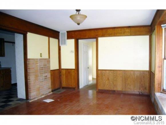 214 Aycock Avenue - Photo 3