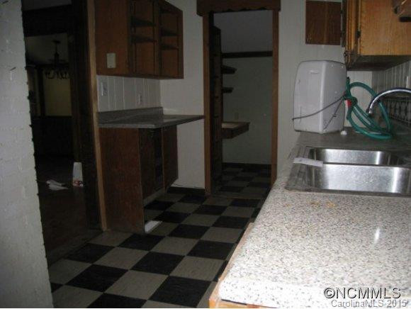 214 Aycock Avenue - Photo 6