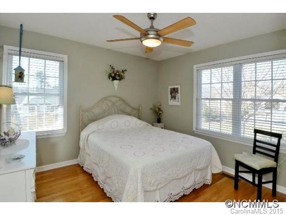 31 Danbury Lane - Photo 13