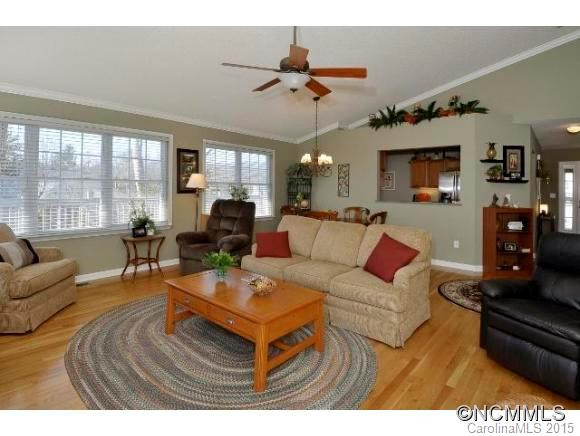 31 Danbury Lane - Photo 6