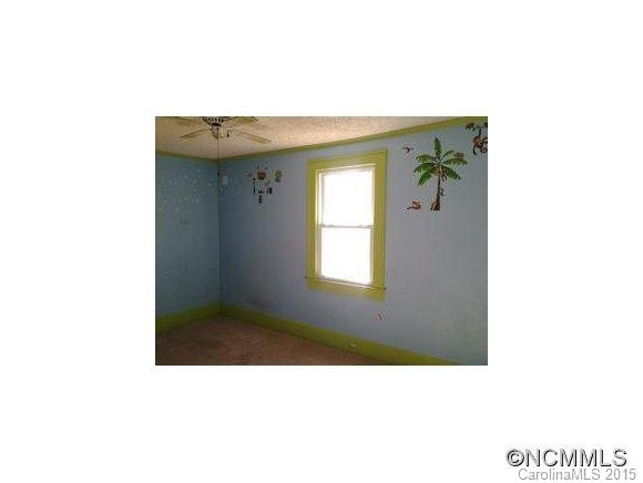 135 Hollywood St. - Photo 9