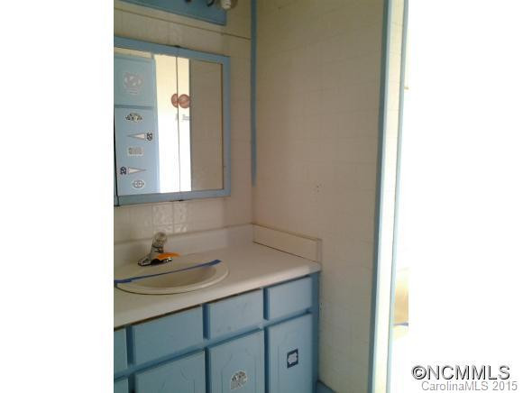 135 Hollywood St. - Photo 10